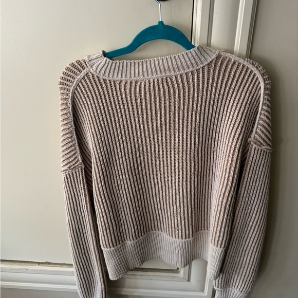 Boutique tan sweater in a size small - Picture 3 of 4